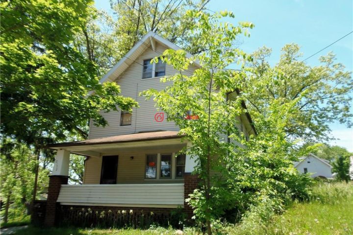 2172 9th st southwest, akron, ohio, united states 近大学