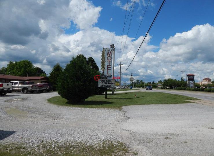 美国阿肯色州本顿维总占地4330平方米的商业地产